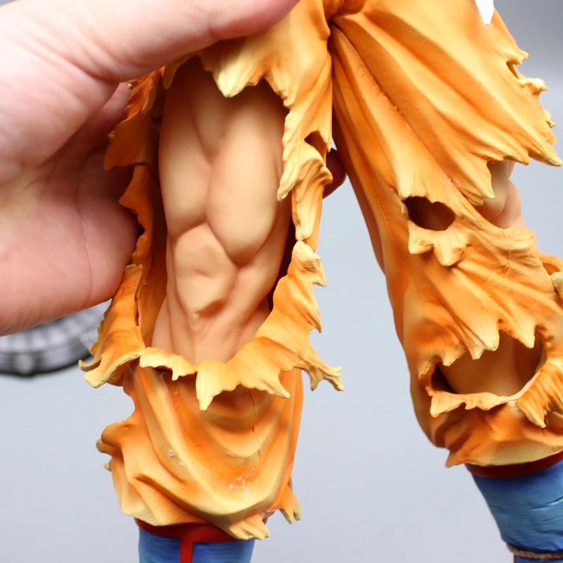 Action Figure Goku Super Sayajin Saga 